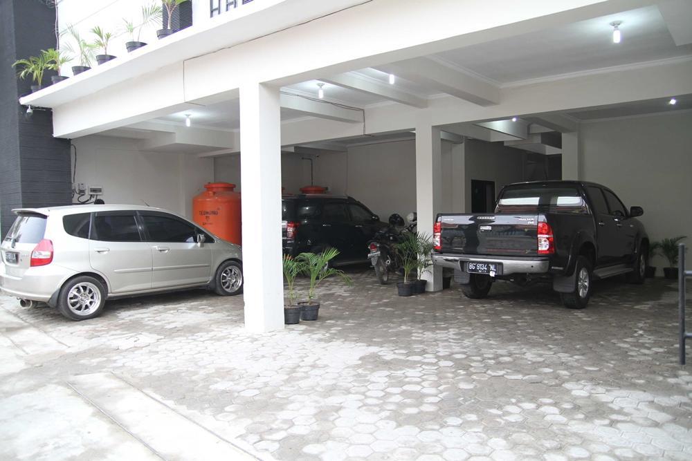 D'Paragon Dwikora Hotel Palembang Exterior photo
